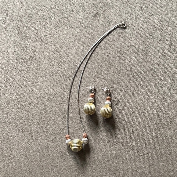 Vintage fashion jewelry set - Picture 1 of 1